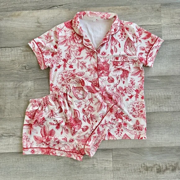 Floral Print Pajama Set, Short Sleeve Top & Shorts (size S) - Picture 2 of 8